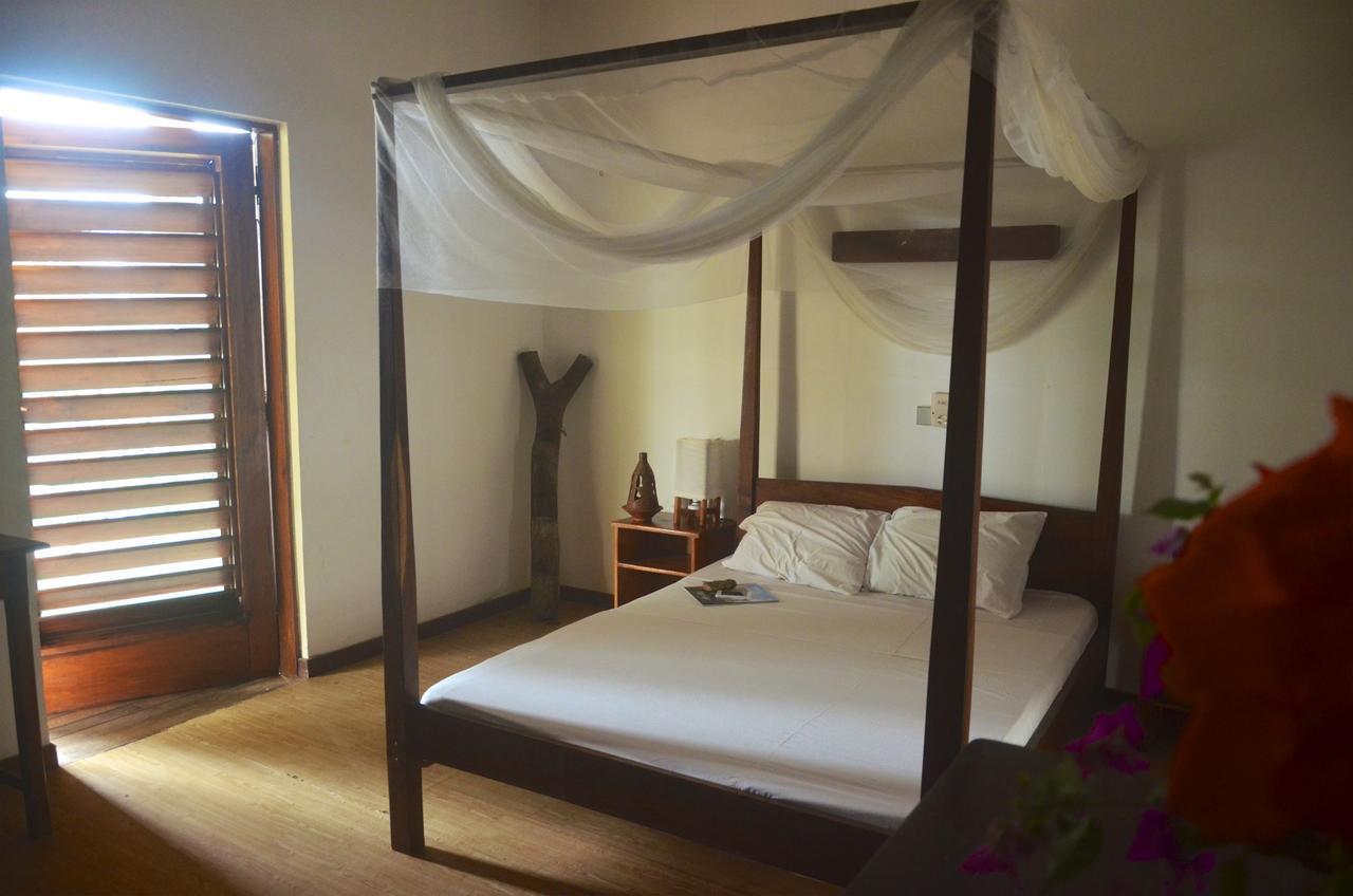Auberge De Grand Popo מראה חיצוני תמונה