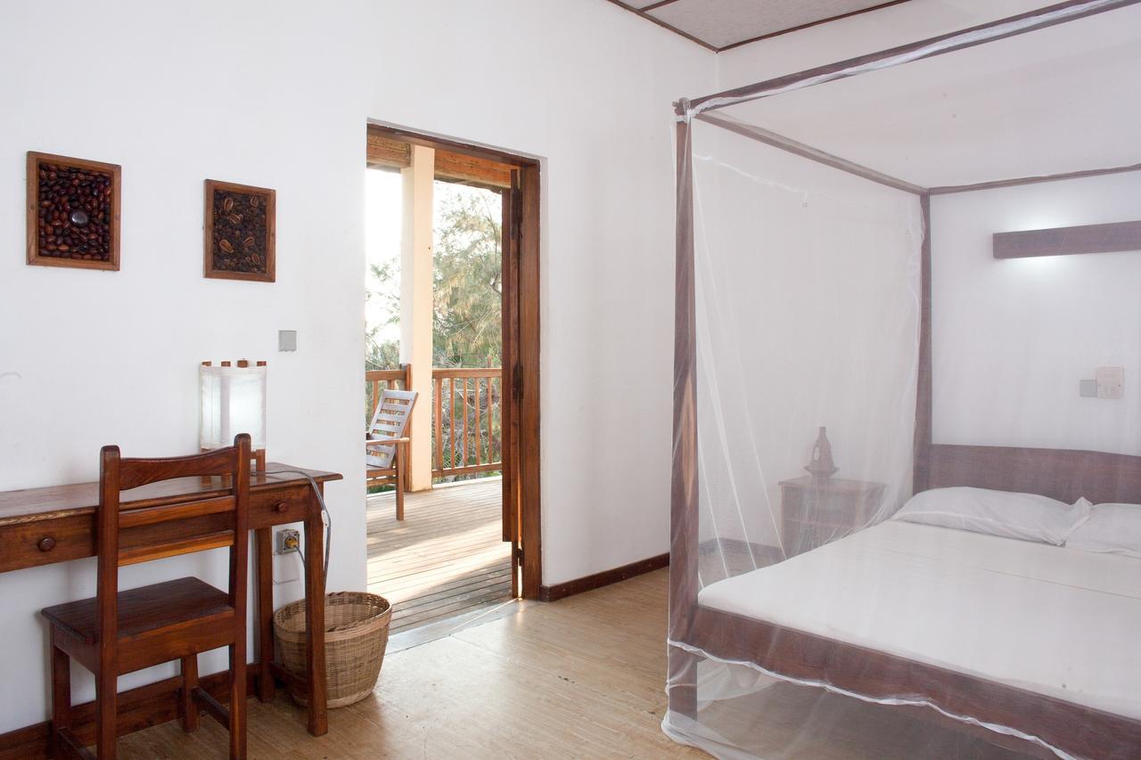 Auberge De Grand Popo מראה חיצוני תמונה